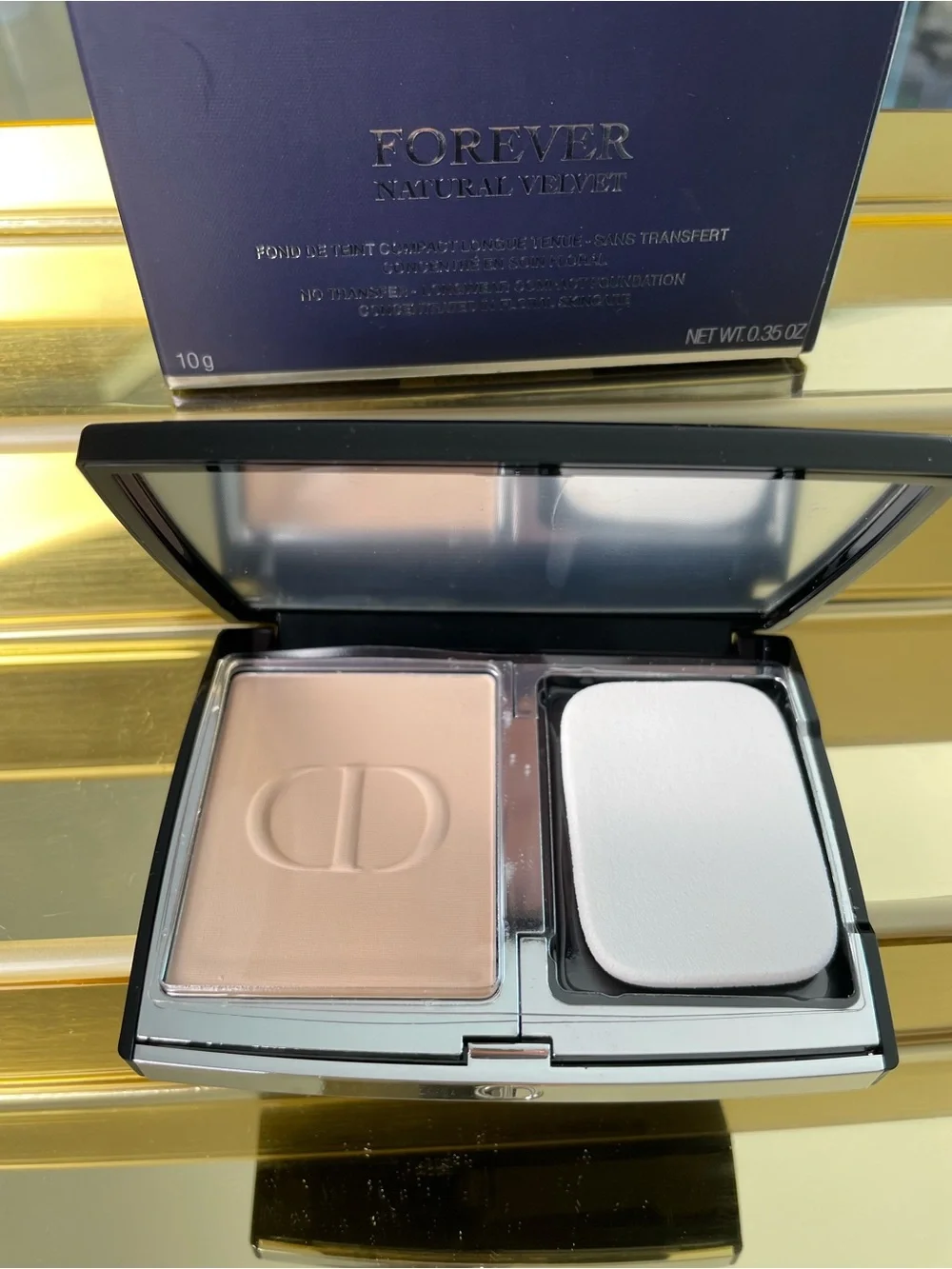 Dior Forever Natural Velvet Pressed Powder - Light Beige with White Sponge